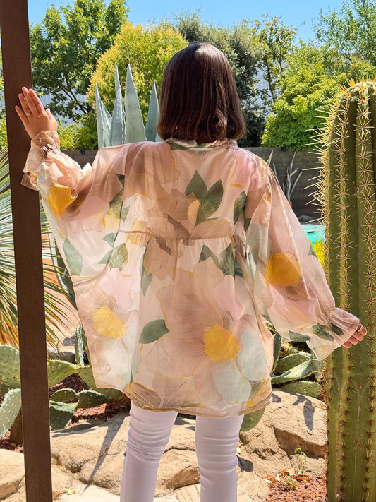 MARJORIE - BLOUSE FLEUR BEIGE OVERSIZE  JUSQU'A LA TAILLE 54