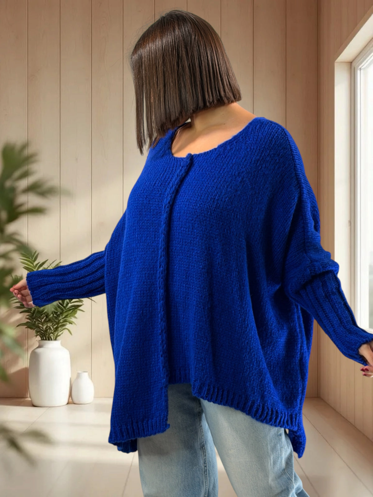 VICTORINE - PULL OVERSIZE BLEU IMPERIAL JUSQU'A LA TAILLE 54