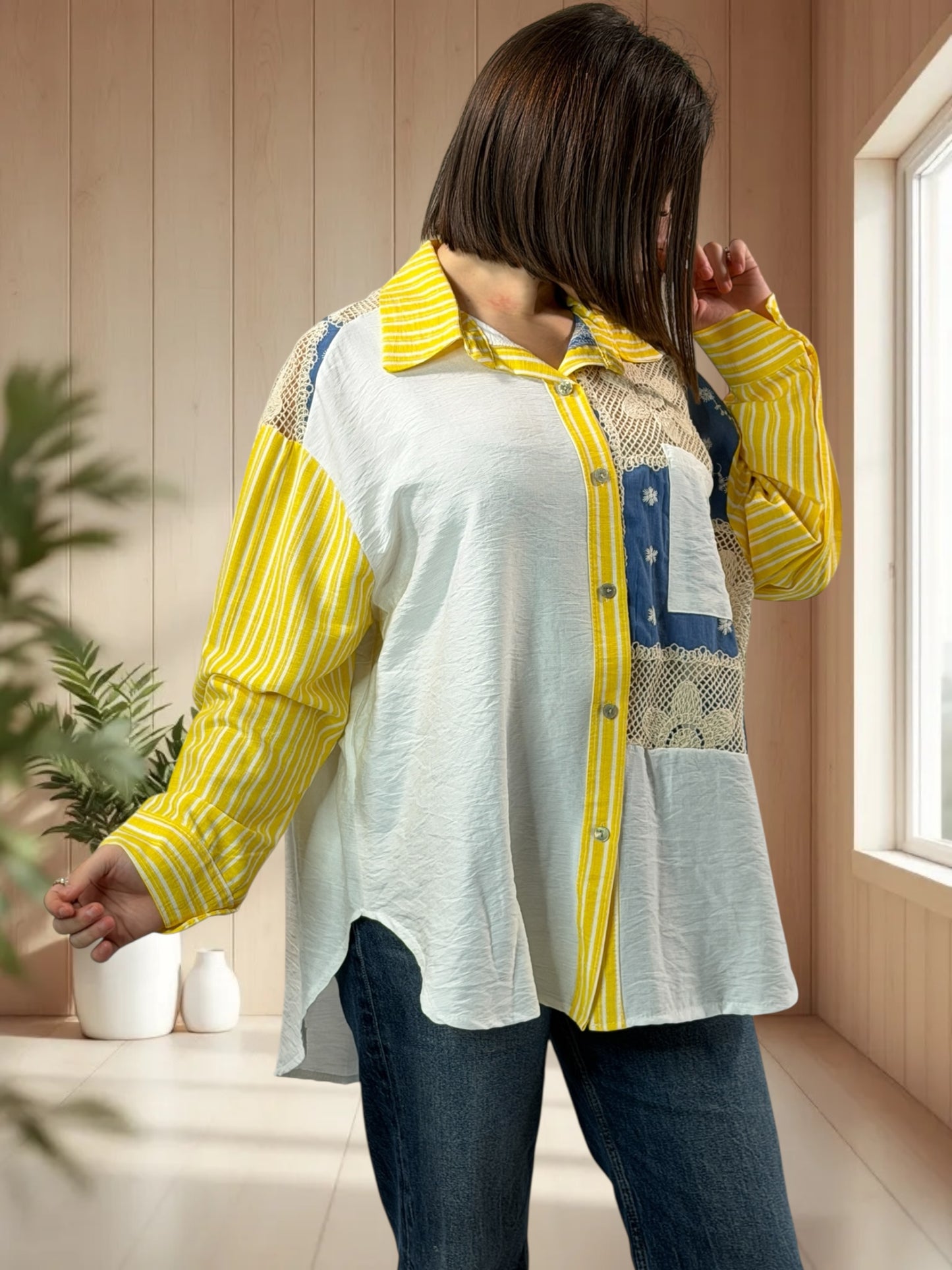 CAMARGUE - CHEMISE OVERSIZE AGREMENTEE DE DENTELLE JUSQU'A LA TAILLE 50/52