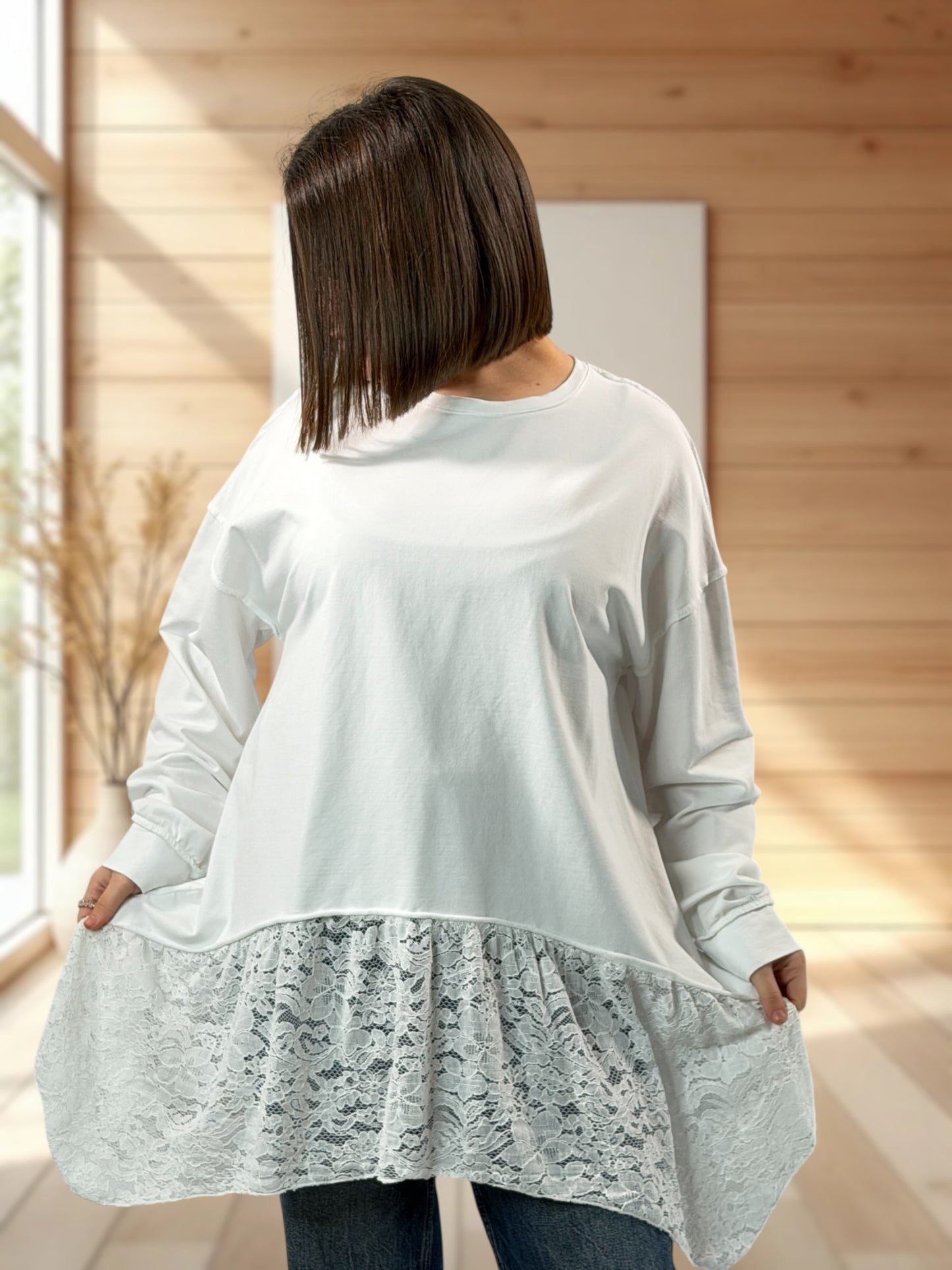 SOLENE  - TUNIQUE BLANCHE EN COTON AVEC DENTELLE JUSQU'A LA TAILLE 52
