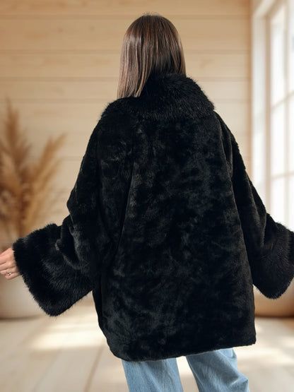 COURCHEVEL - VESTE NOIRE OVERSIZE EN FAUSSE FOURRURE JUSQU'A LA TAILLE 54