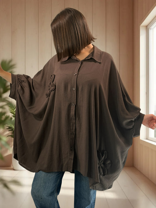 CASTILLE - TUNIQUE OVERSIZE MARRON AVEC FLEUR EN CROCHET JUSQU'A LA TAILLE 58