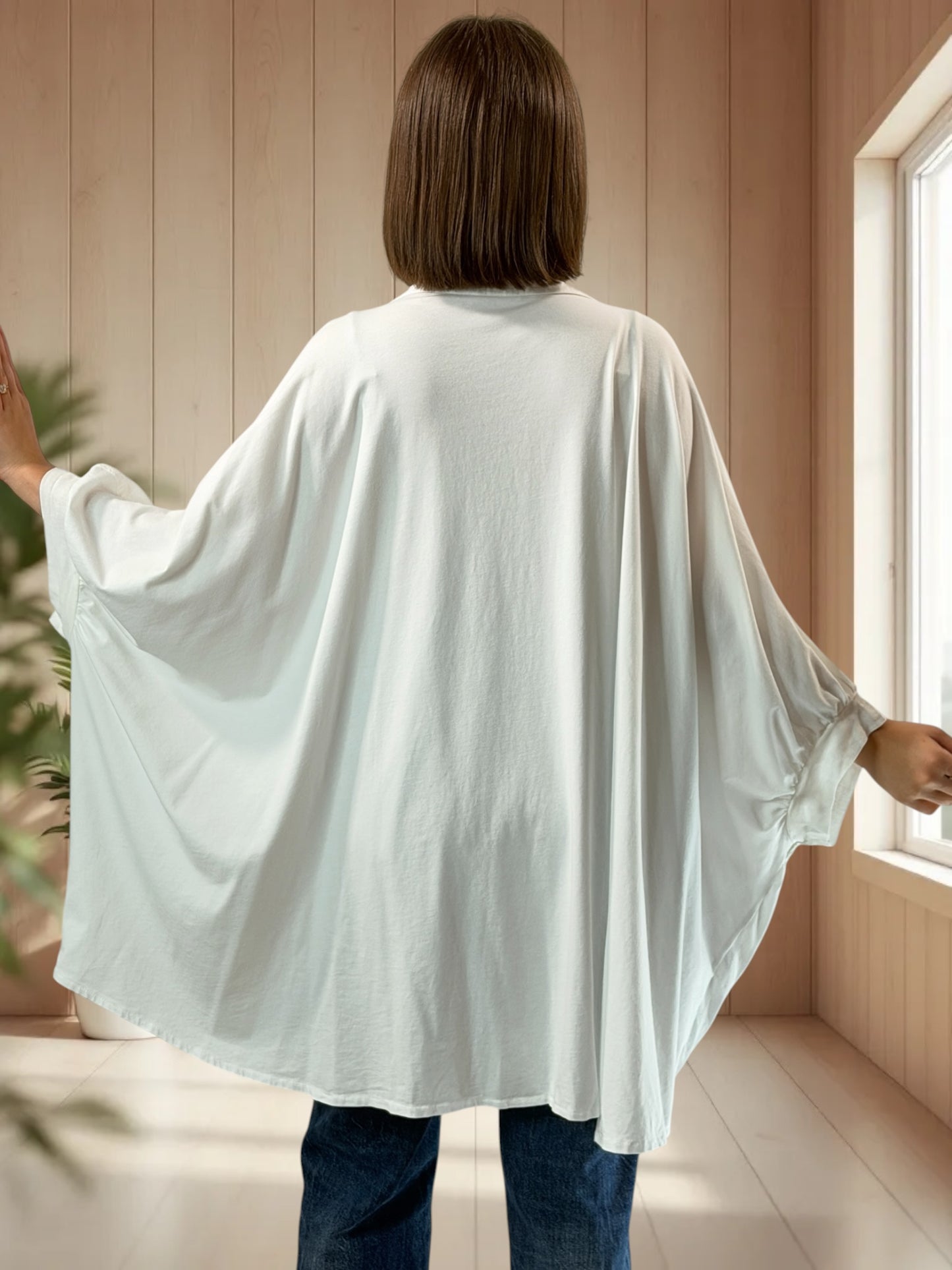 CASTILLE - TUNIQUE OVERSIZE BLANCHE AVEC FLEUR EN CROCHET JUSQU'A LA TAILLE 58
