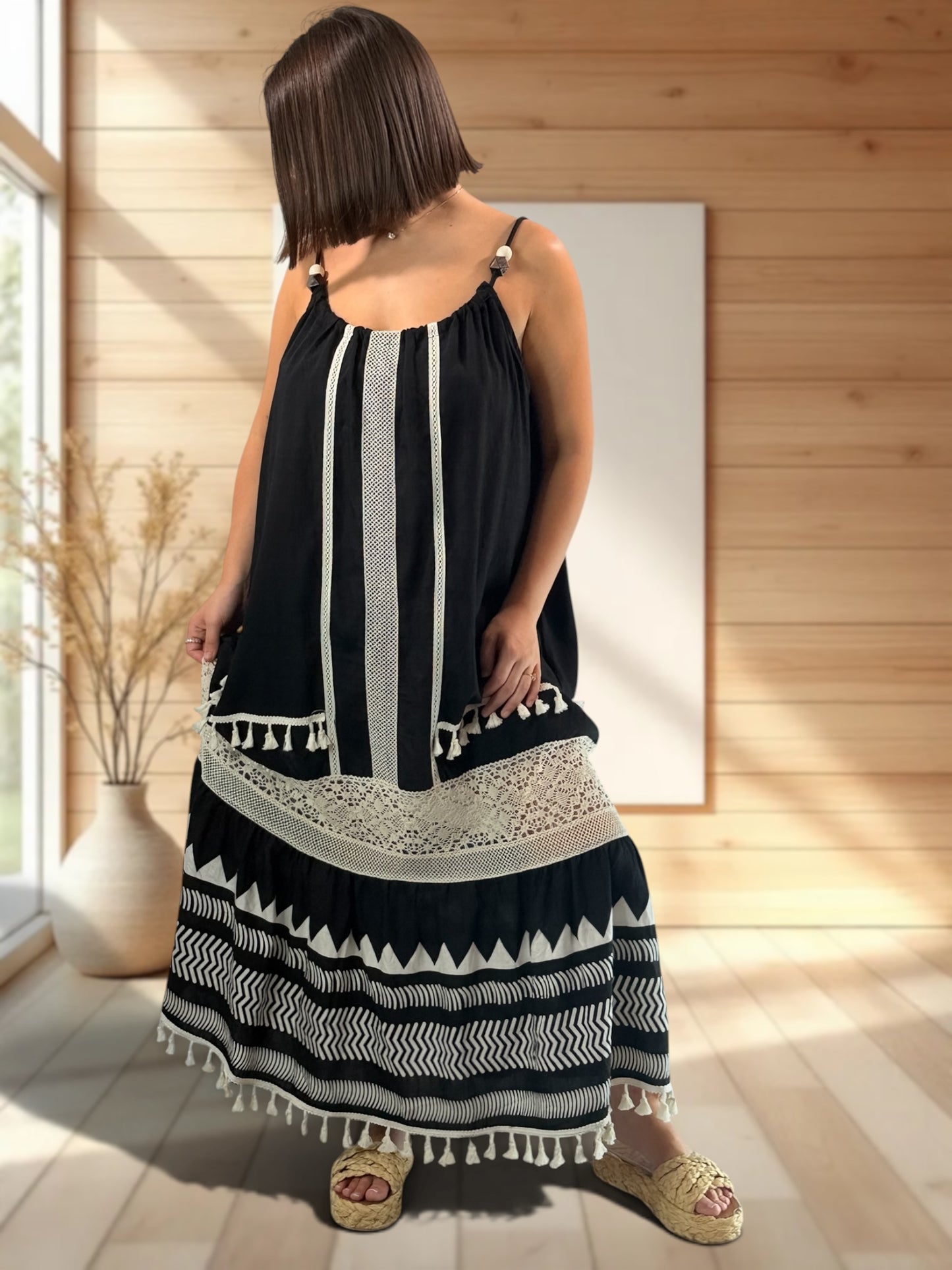 CATALINA - ROBE LONGUE BOHEME NOIRE JUSQU'A LA TAILLE 54