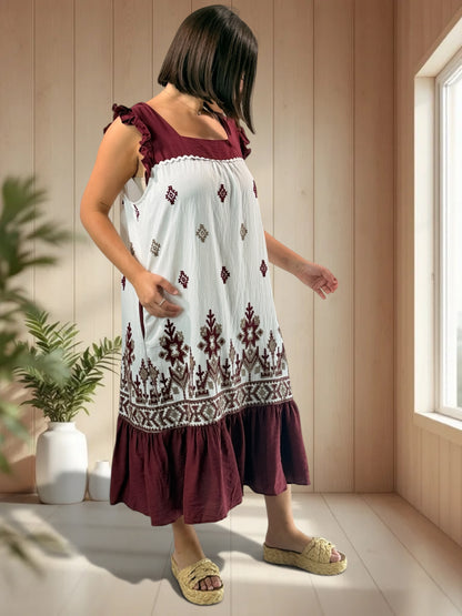 CAPRI - ROBE CREME BRODEE JUSQU'A LA TAILLE 48