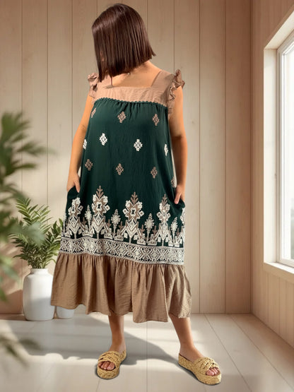 CAPRI - ROBE VERTE BRODEE JUSQU'A LA TAILLE 48