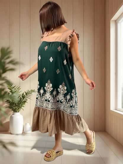 CAPRI - ROBE VERTE BRODEE JUSQU'A LA TAILLE 48