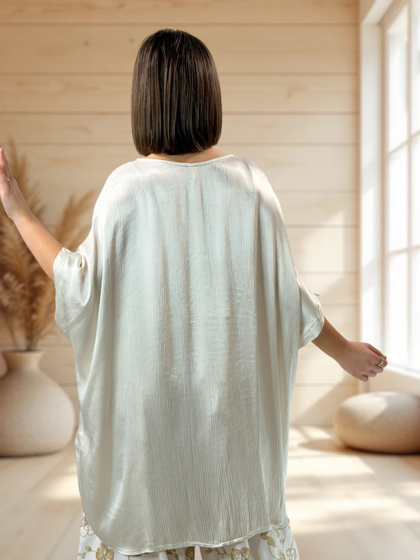 JOY  - TUNIQUE OVERSIZE BLANC CASSE JUSQU'A LA TAILLE 56