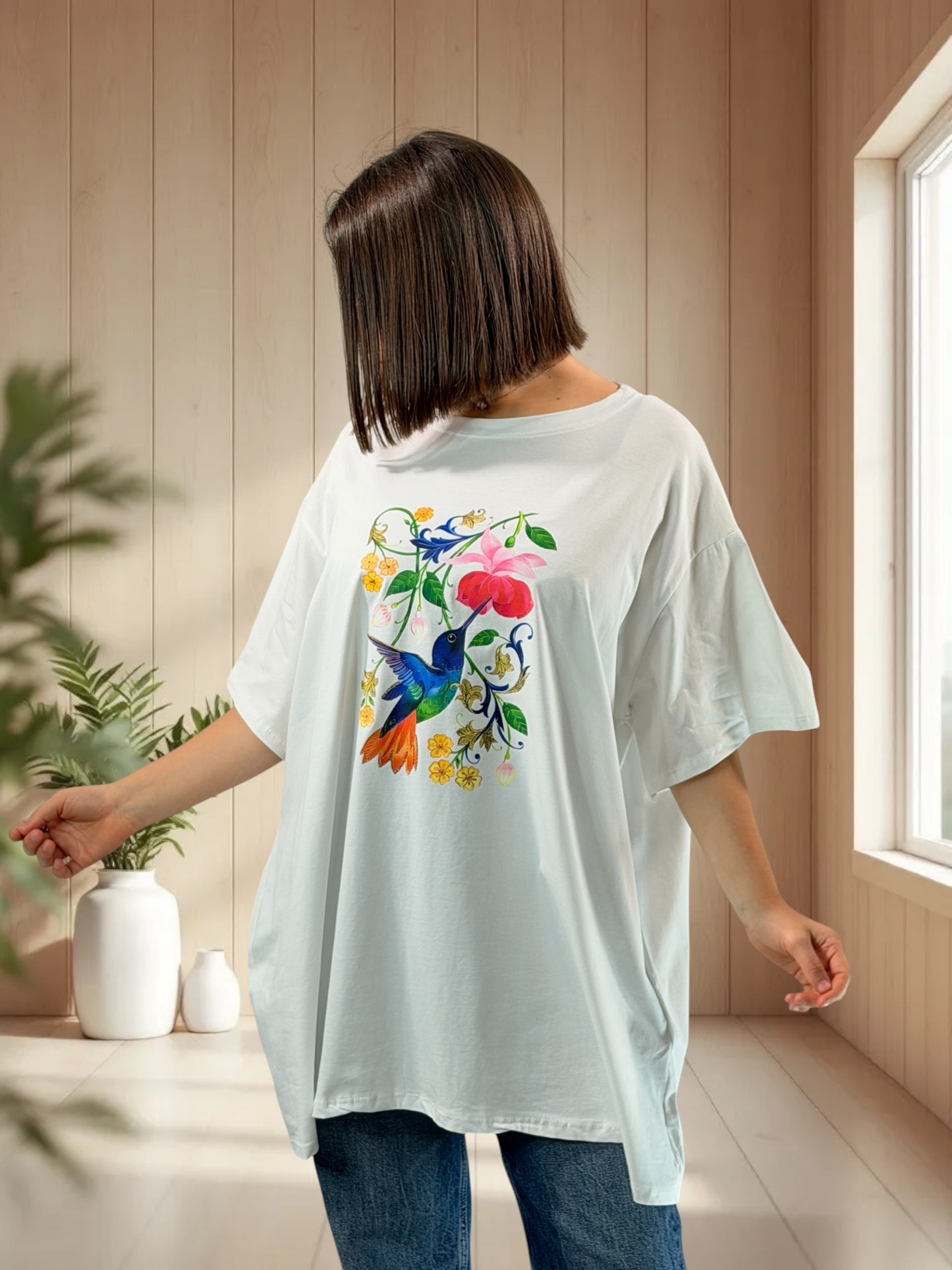 ERIKO - T-SHIRT OVERSIZE BLANC MOTIF COLIBRI TAILLE 46/48 A 56