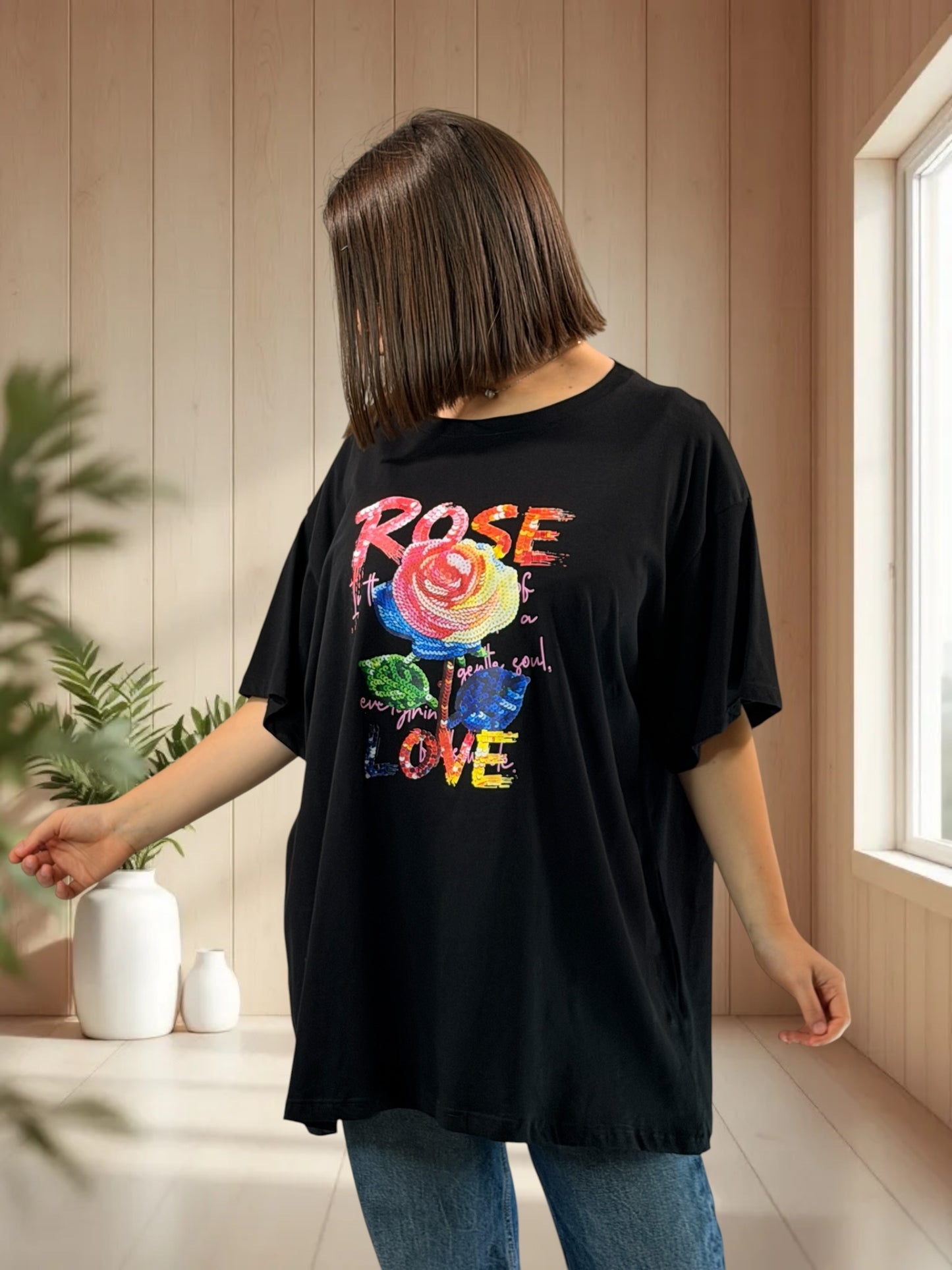 ERIKO - T-SHIRT OVERSIZE NOIR MOTIF ROSE TAILLE 46/48 A 56