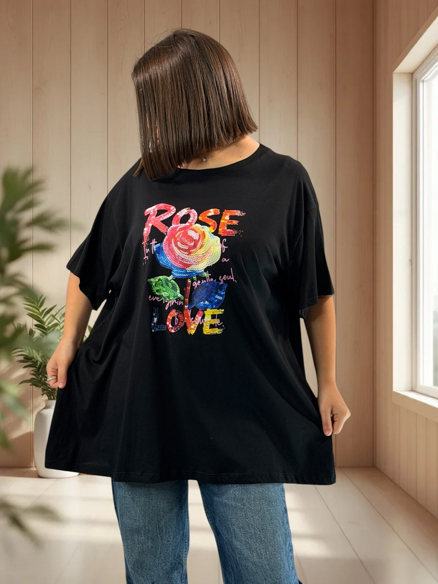 ERIKO - T-SHIRT OVERSIZE NOIR MOTIF ROSE TAILLE 46/48 A 56