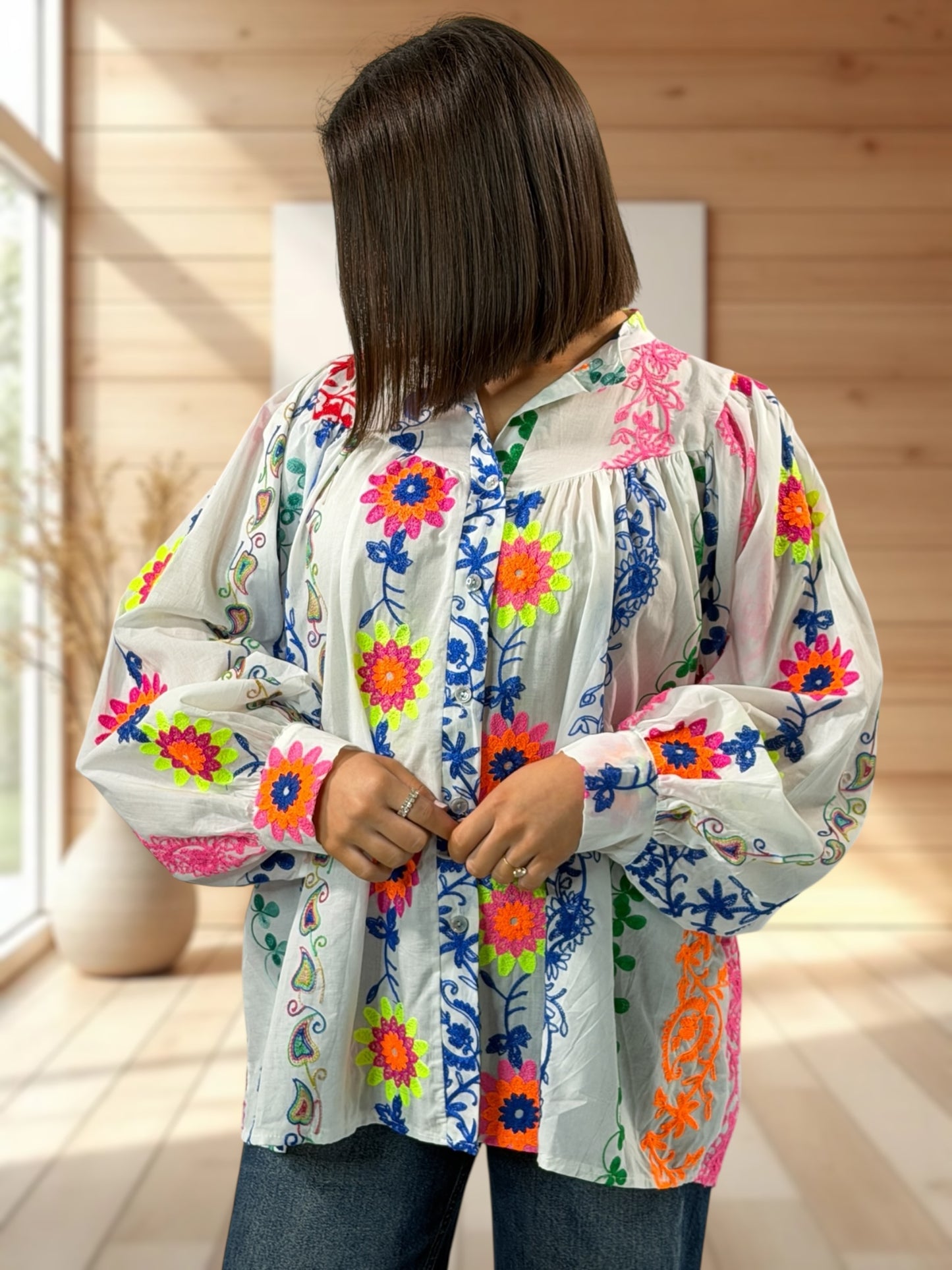 PEGGY  - BLOUSE BRODEE JUSQU'A LA TAILLE 54