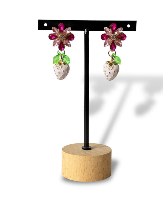 FRAISE - BOUCLES D'OREILLES AVEC STRASS