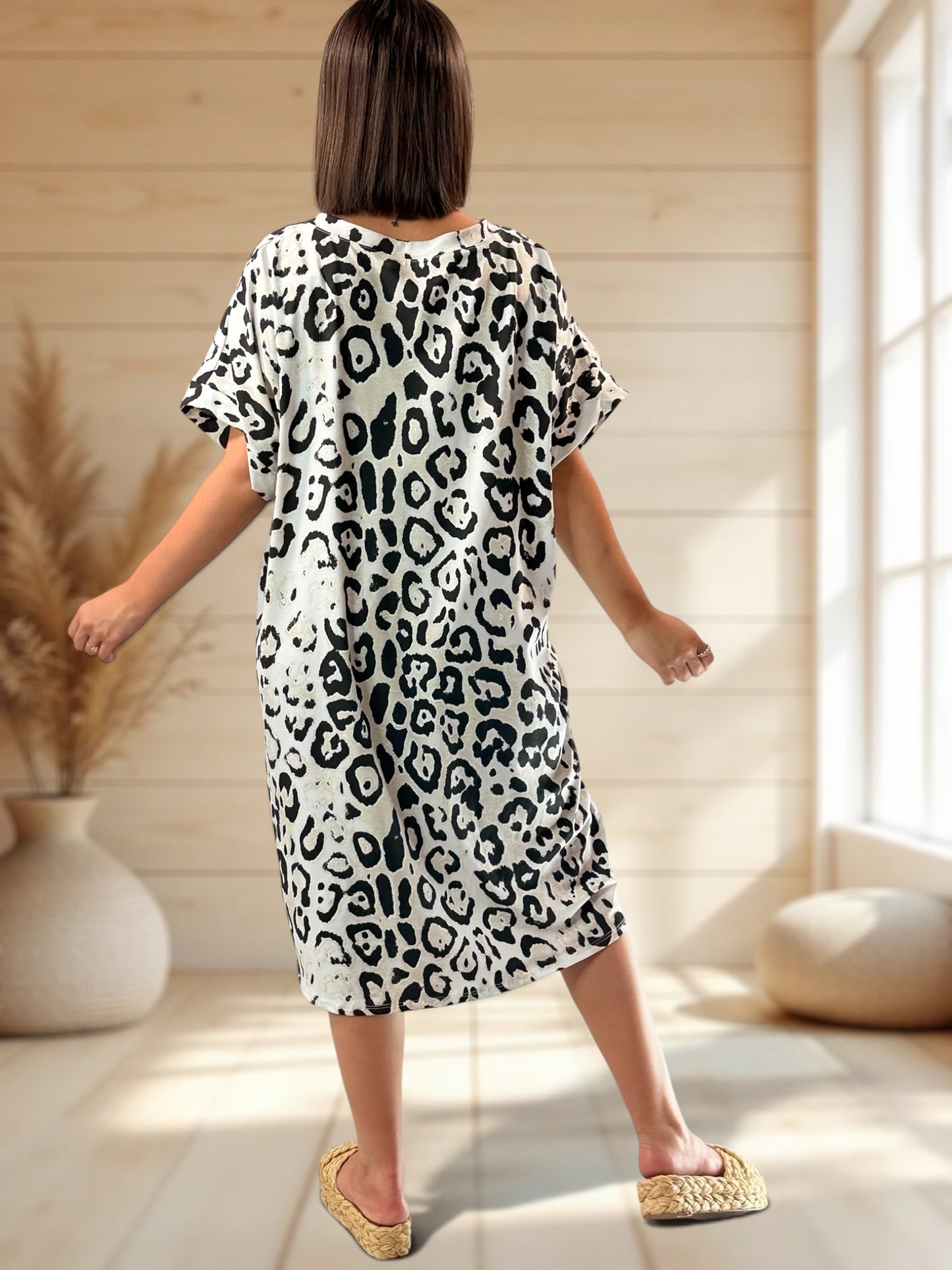 COPINE - ROBE LEOPARD NOIR JUSQU'A LA TAILLE 54