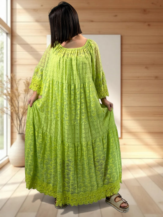 CANNES - ROBE LONGUE VERTE EN DENTELLE JUSQU'A LA TAILLE 54/56