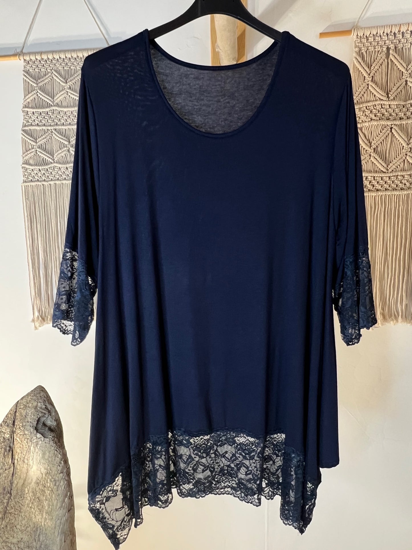 CINDY - TOP MARINE TAILLE 44/46 A 56/58