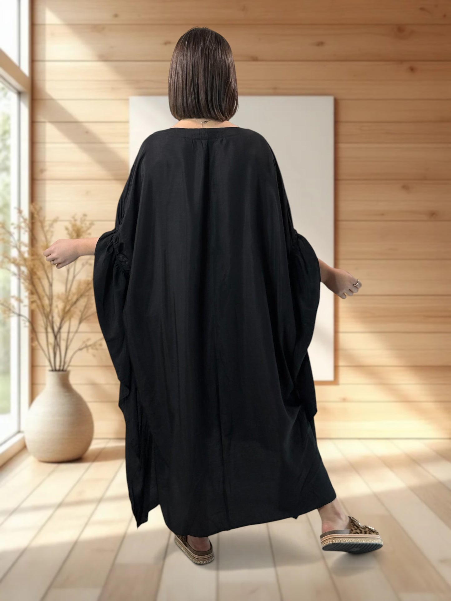 AMANDINE - ROBE OVERSIZE NOIRE JUSQU'A LA TAILLE 54
