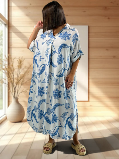 ISABELLA - ROBE OVERSIZE MOTIF BLEU CIEL JUSQU'A LA TAILLE 54
