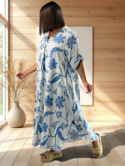 ISABELLA - ROBE OVERSIZE MOTIF BLEU CIEL JUSQU'A LA TAILLE 54
