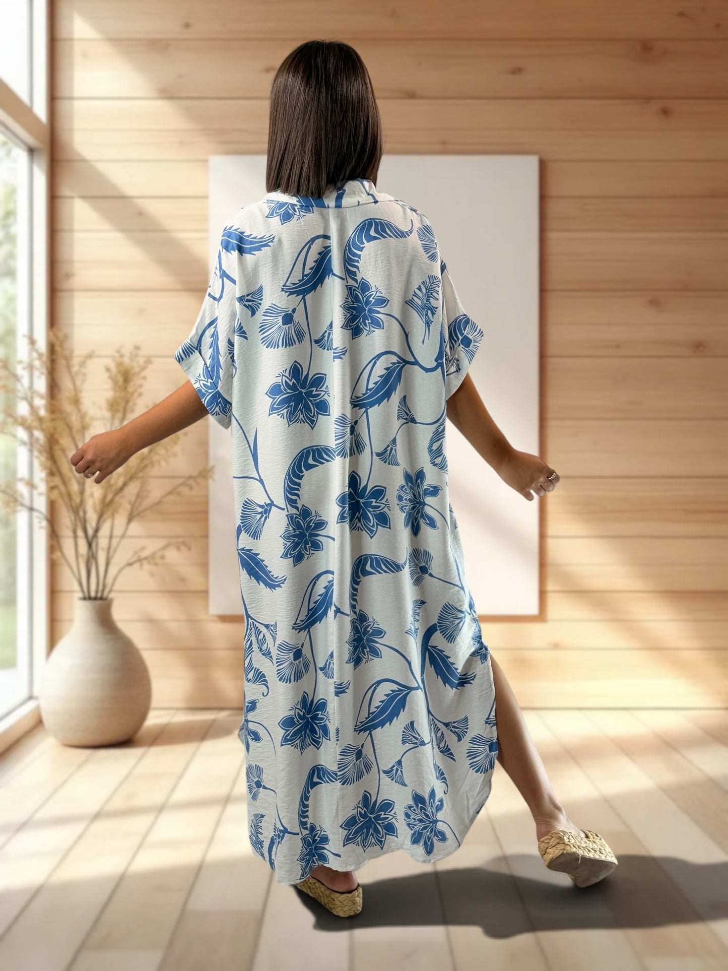 ISABELLA - ROBE OVERSIZE MOTIF BLEU CIEL JUSQU'A LA TAILLE 54