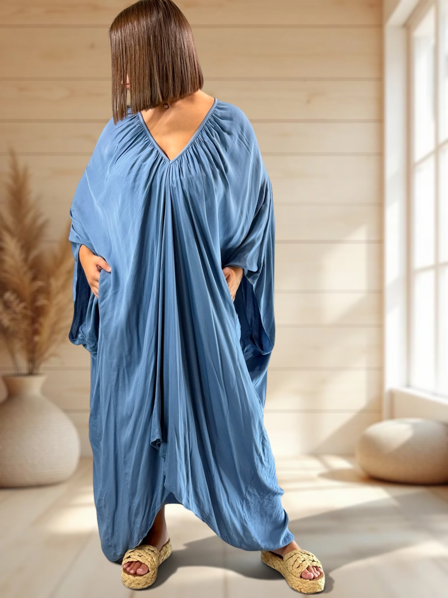BARBARA - ROBE OVERSIZE BLEUE JUSQU'A LA TAILLE 60