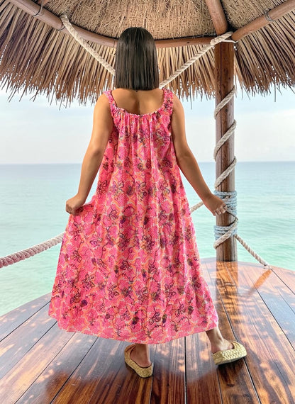 RIO - ROBE FUCHSIA BRODÉE JUSQU'A LA TAILLE 52/54
