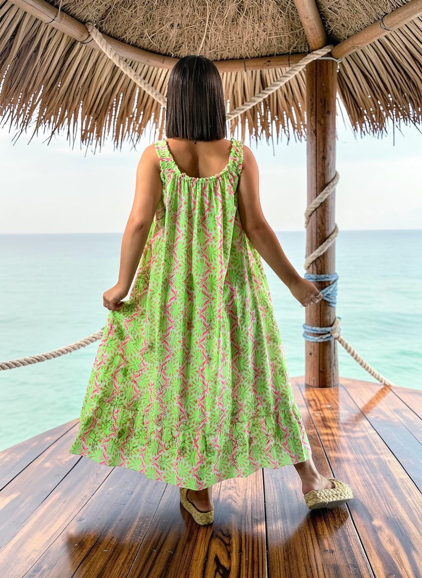 RIO - ROBE VERTE BRODÉE JUSQU'A LA TAILLE 52/54
