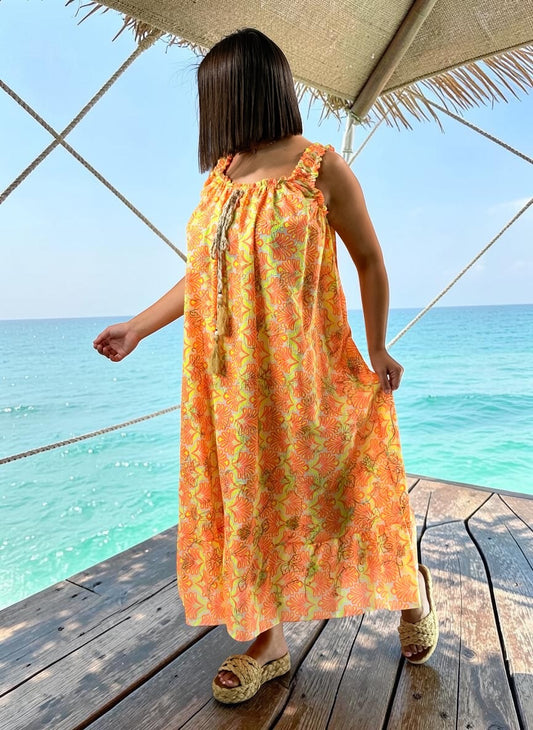 RIO - ROBE ORANGE BRODÉE JUSQU'A LA TAILLE 52/54