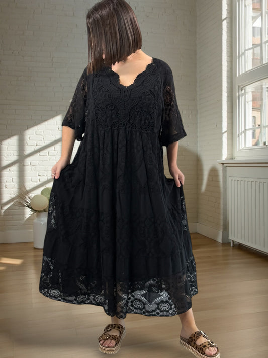 LINDA - ROBE LONGUE NOIRE EN DENTELLE JUSQU'A LA TAILLE 56