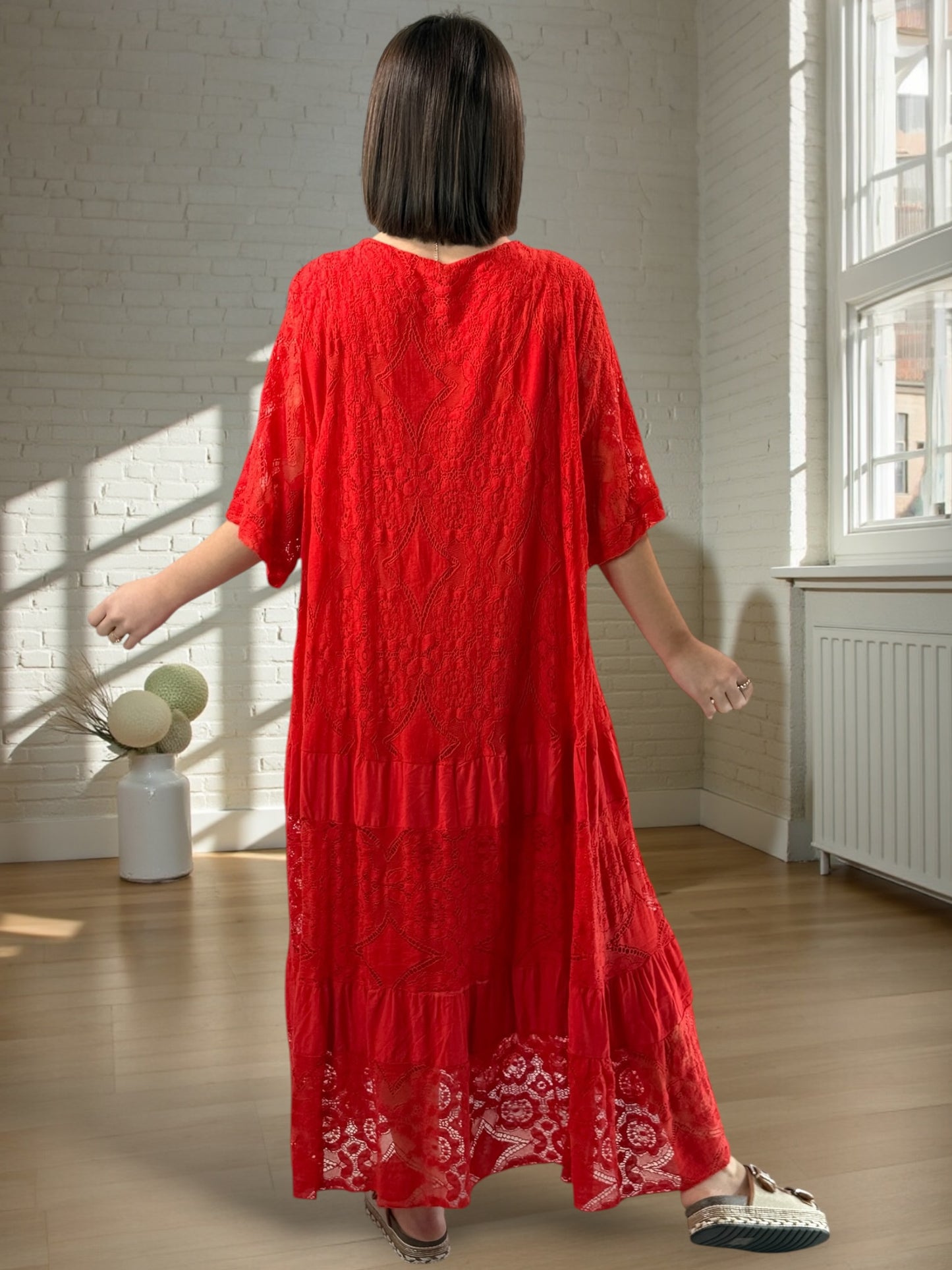 LINDA - ROBE LONGUE ROUGE EN DENTELLE JUSQU'A LA TAILLE 56