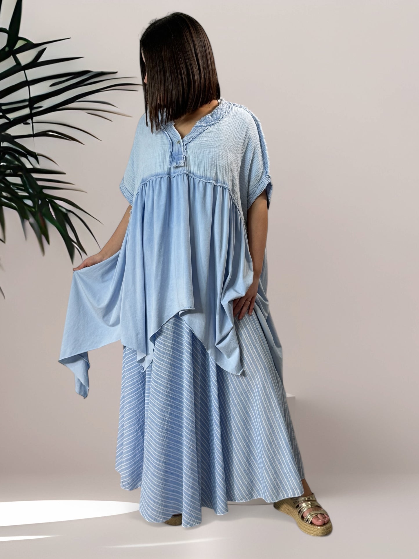 OCEANE - JUPE AMPLE BLEU CIEL A RAYURE LIN ET COTON JUSQU'A LA TAILLE 52