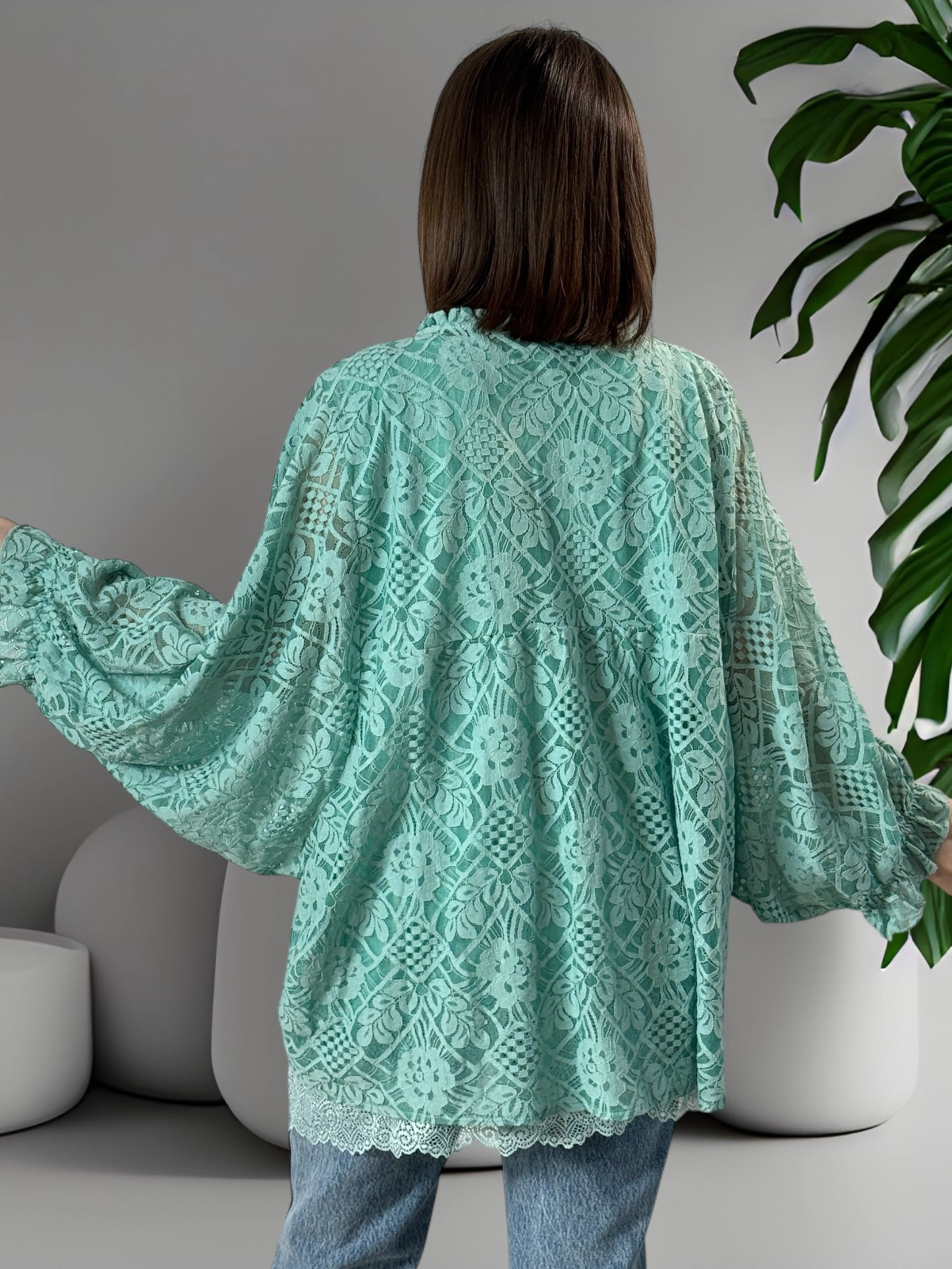 TESS - BLOUSE LAGON EN DENTELLE OVERSIZE  JUSQU'A LA TAILLE 54