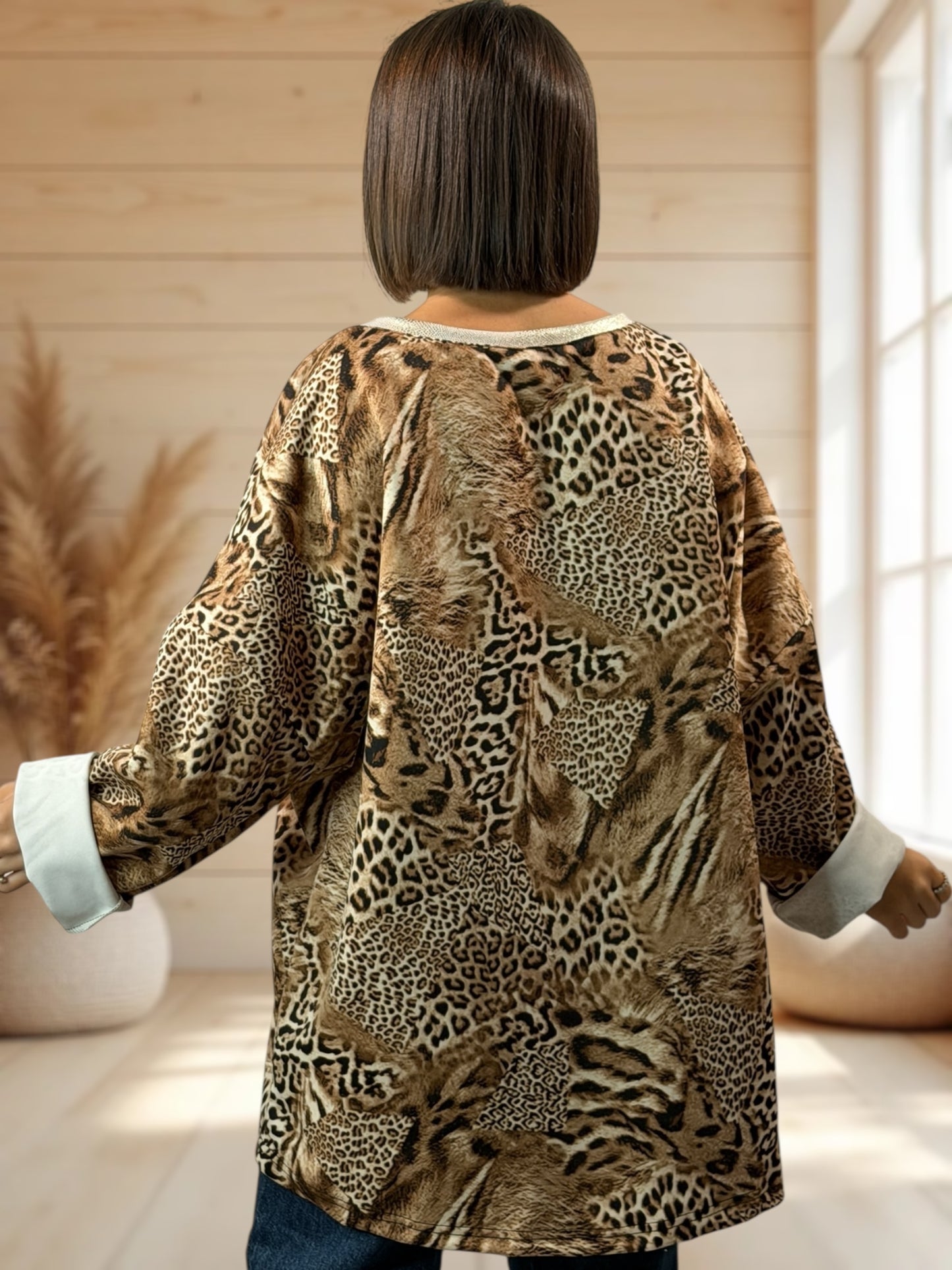 CLARENCE - SWEAT OVERSIZE MOTIF PANTHERE JUSQU'A LA TAILLE 54