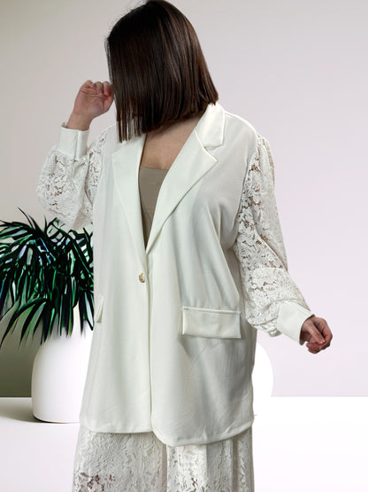 GIULIA - BLAZER NOIR MANCHES EN DENTELLE JUSQU'A LA TAILLE 54
