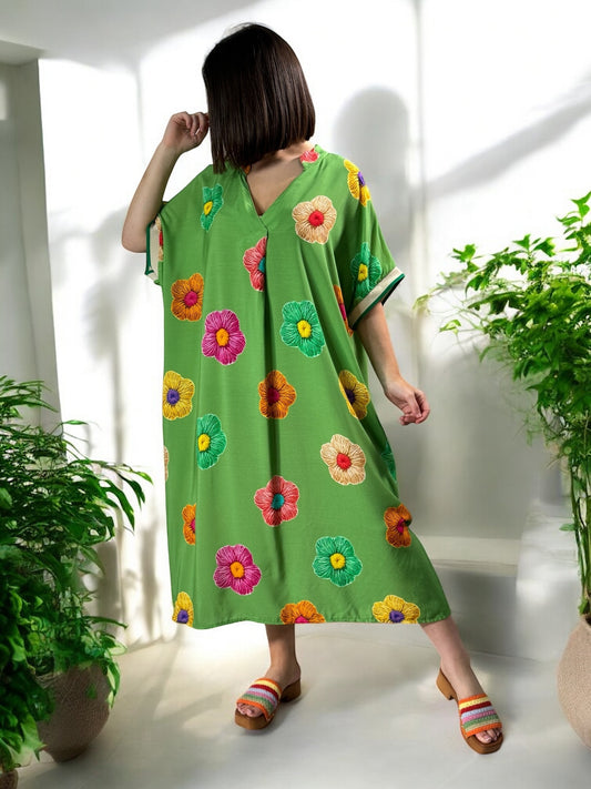 LALY - ROBE OVERSIZE VERTE MOTIF FLEUR JUSQU'A LA TAILLE 54