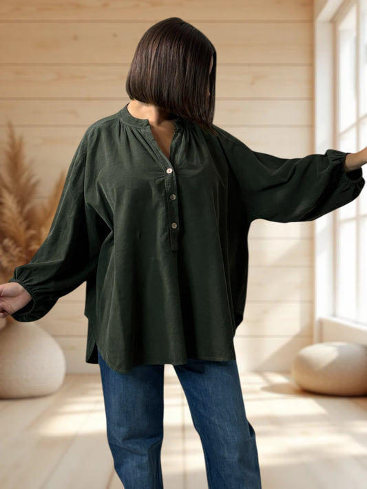 ALICIA - BLOUSE KAKI EN VELOURS MILLERAIES OVERSIZE JUSQU'A LA TAILLE 56