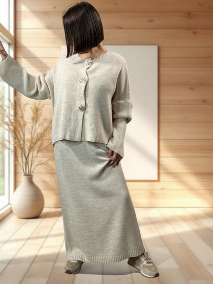 GABRIELA - ENSEMBLE BEIGE EN MAILLE ROBE ET GILET JUSQU'A LA TAILLE 48