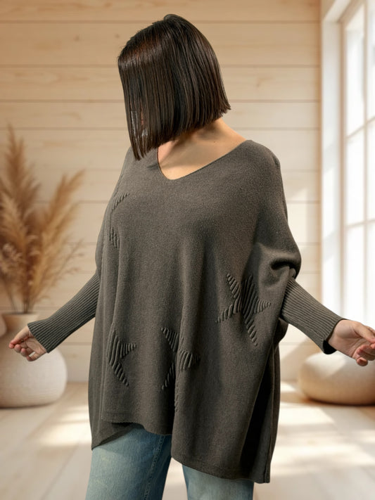 ZAZA - PULL OVERSIZE TAUPE MOTIF ETOILE JUSQU'A LA TAILLE 56