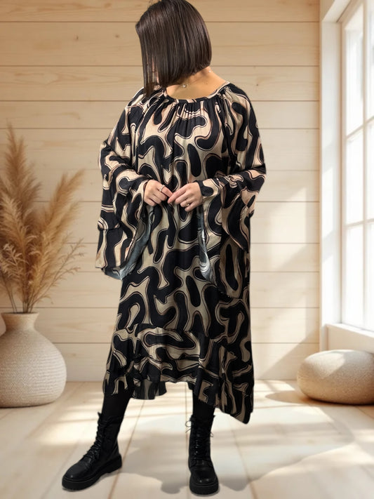 MATHILDA - ROBE AVEC DE LA SOIE MOTIF NOIR JUSQU'A LA TAILLE 50