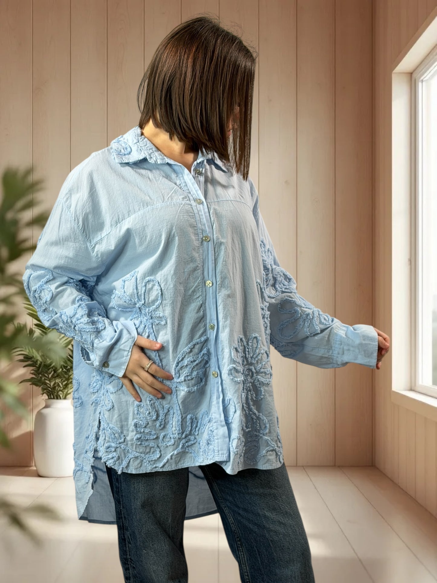 CAROLA - CHEMISE OVERSIZE BLEUE JUSQU'A LA TAILLE 50/52