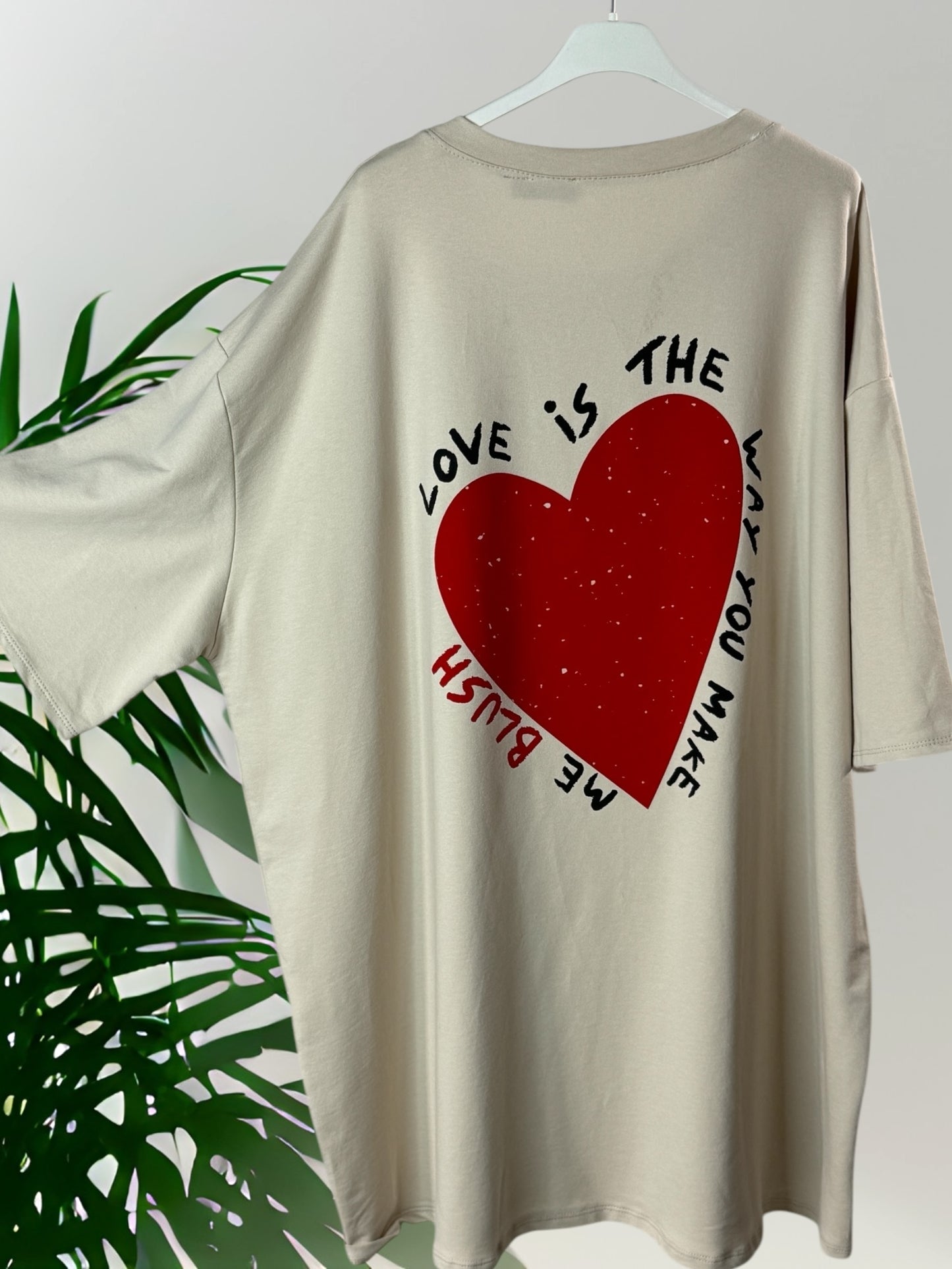 PABLO - LONG T-SHIRT BEIGE MOTIF COEUR AU DOS JUSQU'A LA TAILLE 60