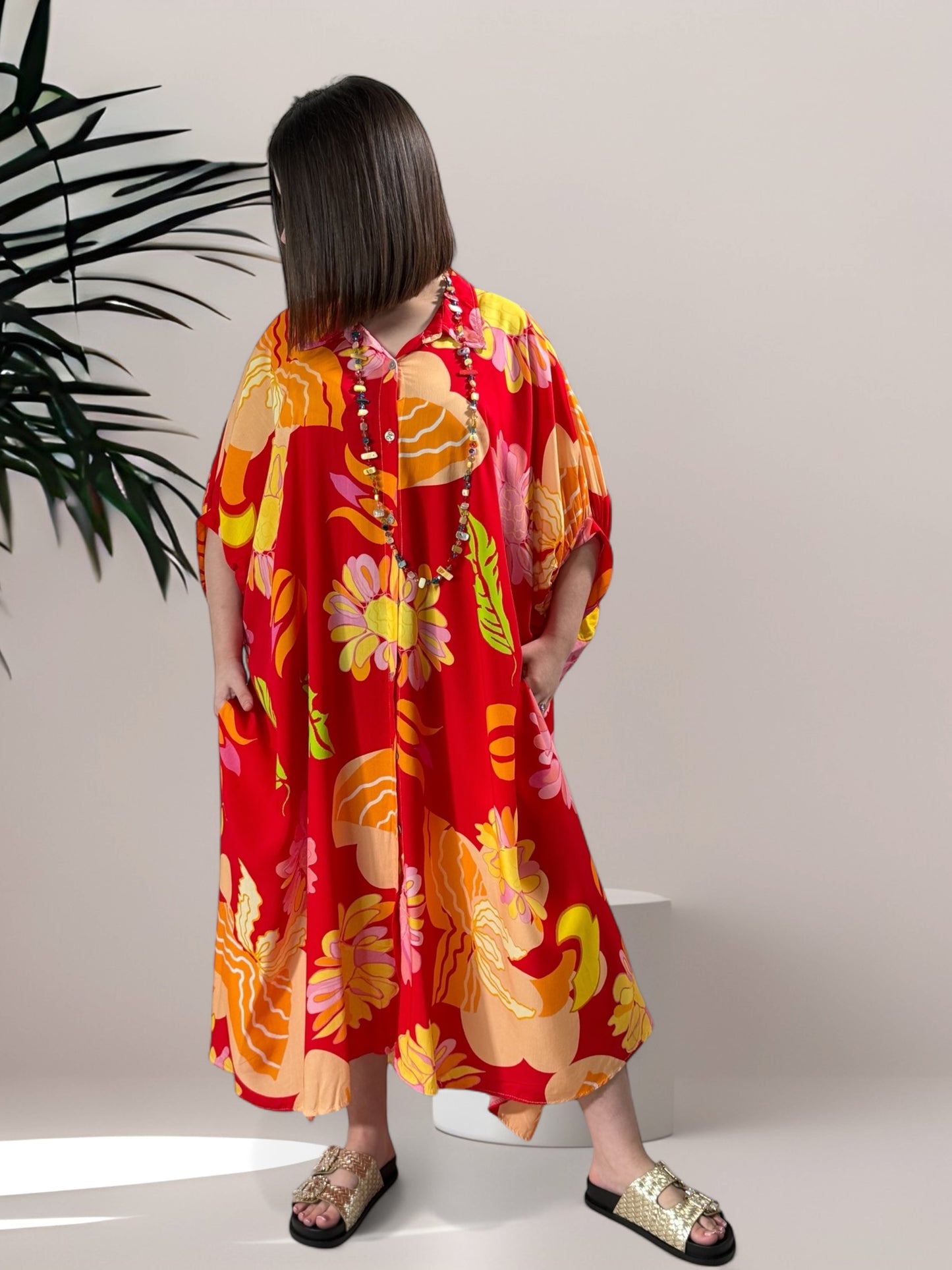 MADDY - ROBE LONGUE FLUIDE OVERSIZE ROUGE A MOTIF JUSQU'A LA TAILLE 60