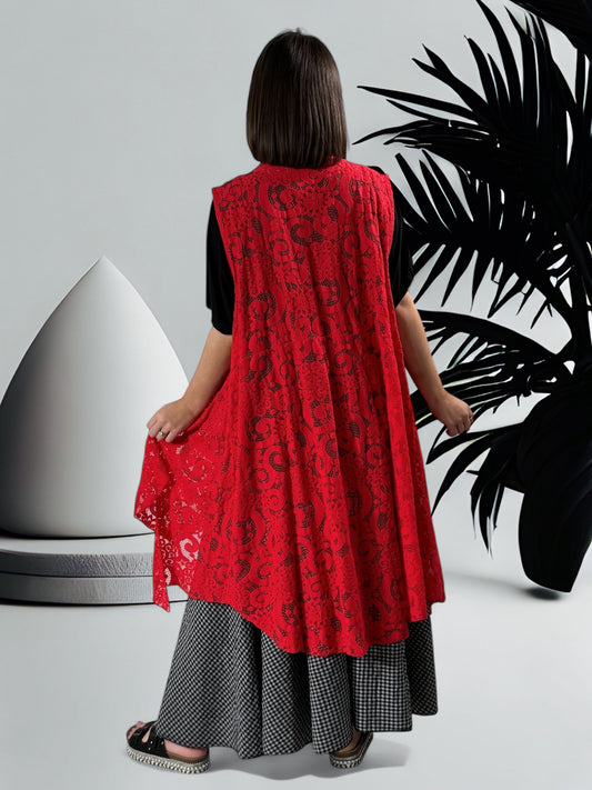 ANTONINA -  LONG GILET ROUGE EN DENTELLE JUSQU'A LA TAILLE 56