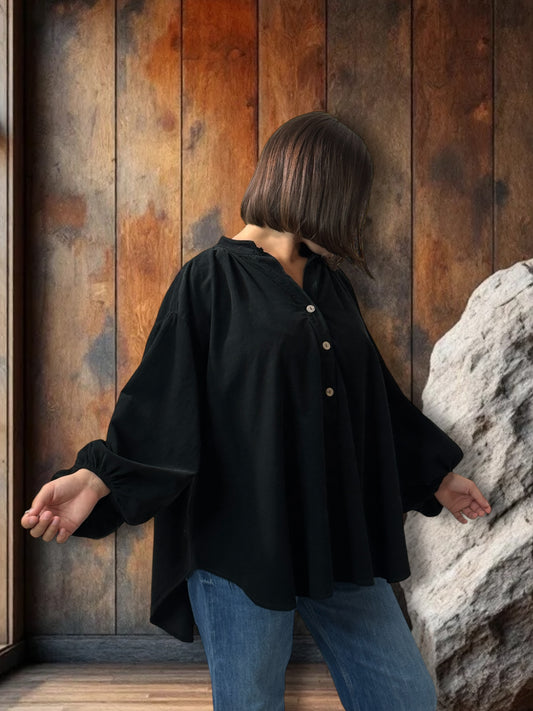 ALICIA - BLOUSE NOIRE EN VELOURS MILLERAIES OVERSIZE JUSQU'A LA TAILLE 56