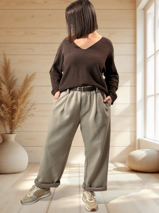 VICTOR - PANTALON TAUPE AVEC SA CEINTURE JUSQU'A LA TAILLE 50