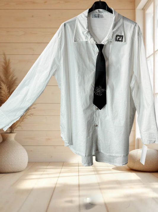 ANGIE - CHEMISE BLANCHE AVEC CRAVATE JUSQU'A LA TAILLE 52