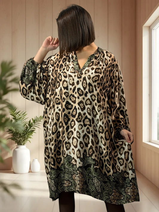 ISABELLA - ROBE FLUIDE A MOTIF LEOPARD OVERSIZE JUSQU'A LA TAILLE 54