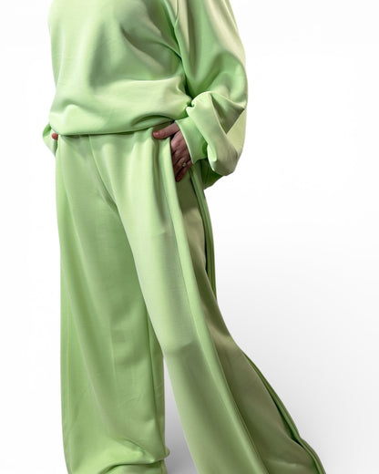 LORENZO - PANTALON AMPLE FLUIDE VERT ANIS TAILLE 46 A 52/54