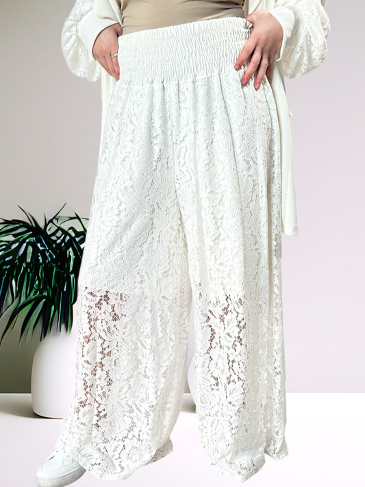 MICHOU -  PANTALON BLANC EN DENTELLE JUSQU'A LA TAILLE 54