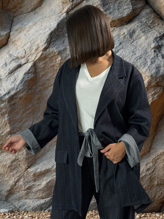 LEONIE - BLAZER NOIR A CHEVRONS JUSQU'A LA TAILLE 52